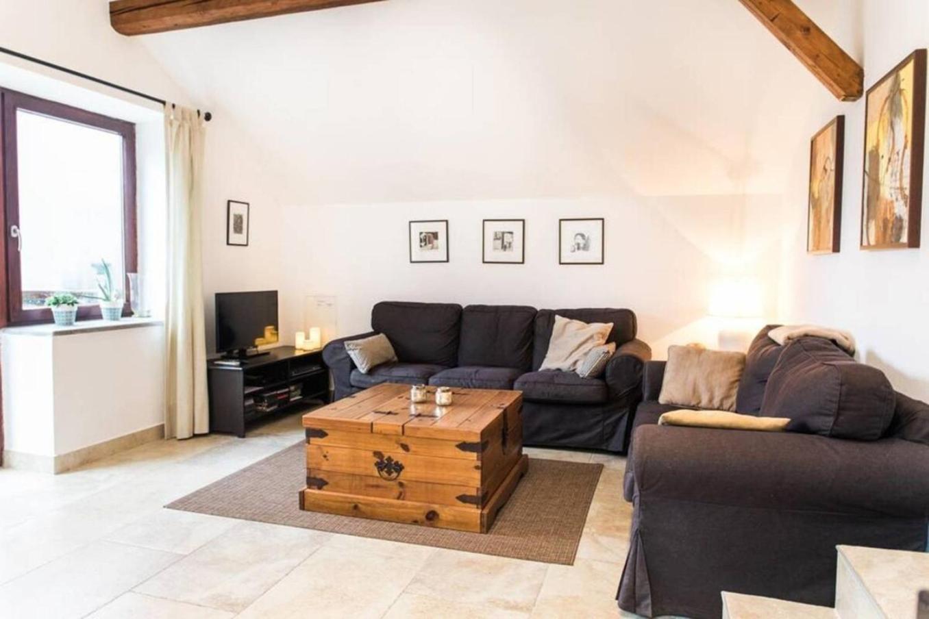 House Maharac With 3 Apartments Till 18 Persons Kamno エクステリア 写真