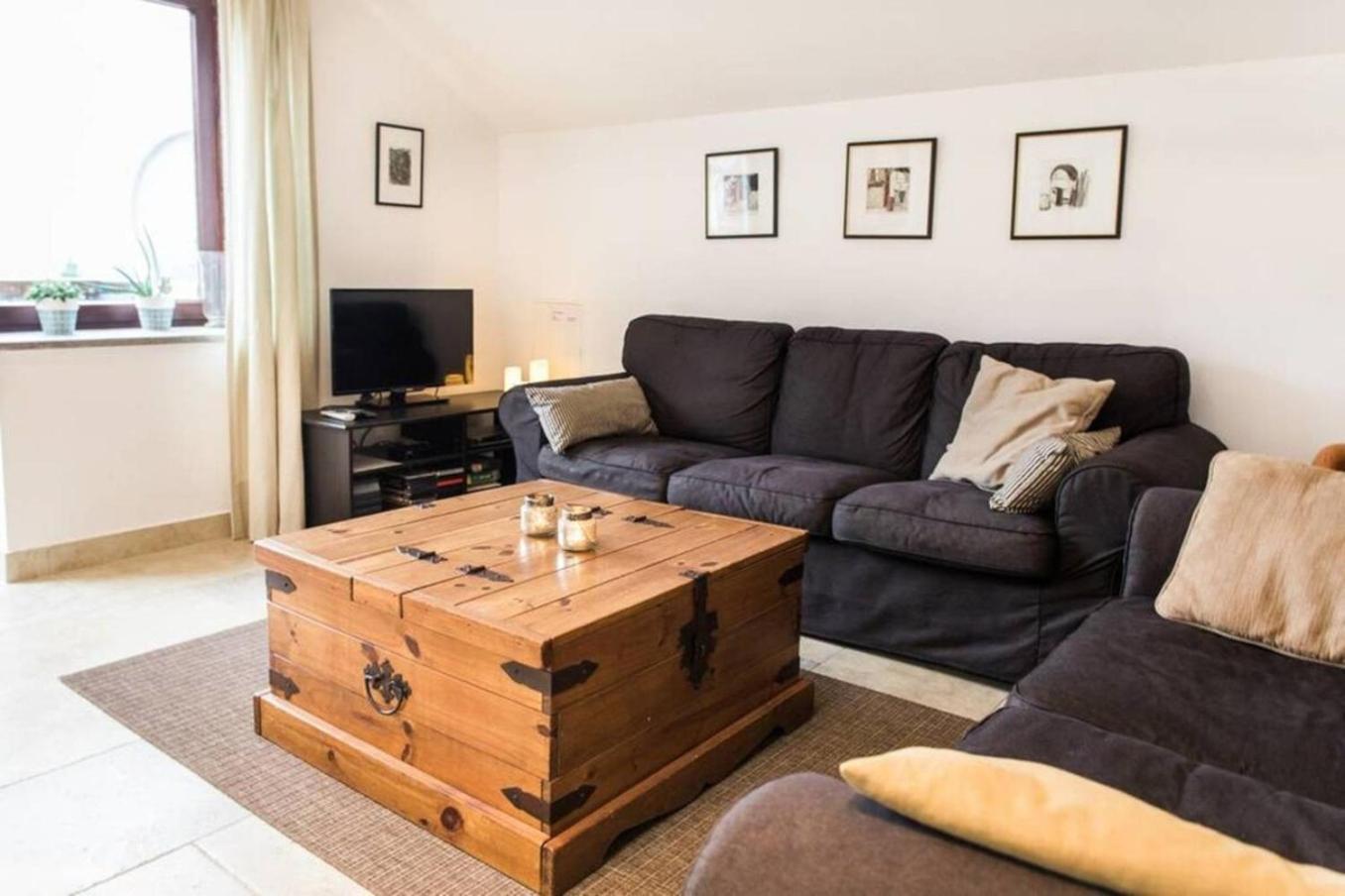 House Maharac With 3 Apartments Till 18 Persons Kamno エクステリア 写真